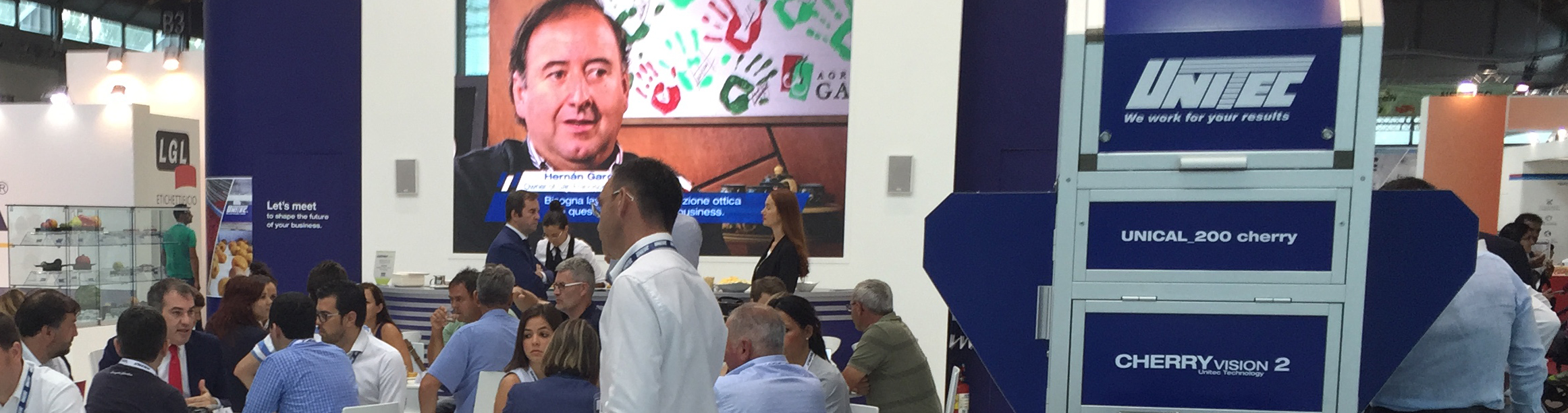 Grupo Unitec en Macfrut El Grupo Unitec presenta oficialmente Unisorting en Macfrut 2016